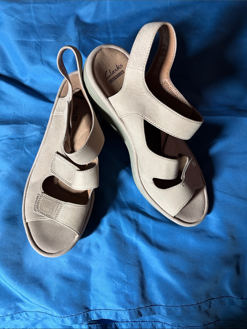 Clarks Women's Light Beige Leather Slingback Sandals